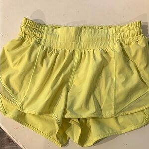 Lululemon Yellow Women's Athletic Shorts

O